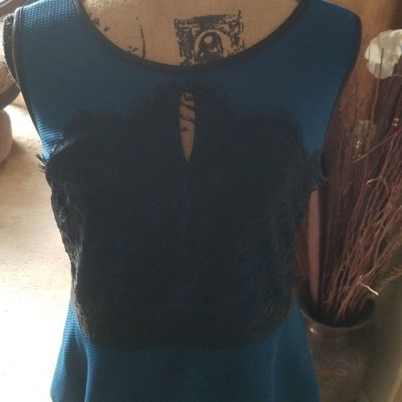 Pinup peplum dress by thalia nwot - Picture 2 of 6